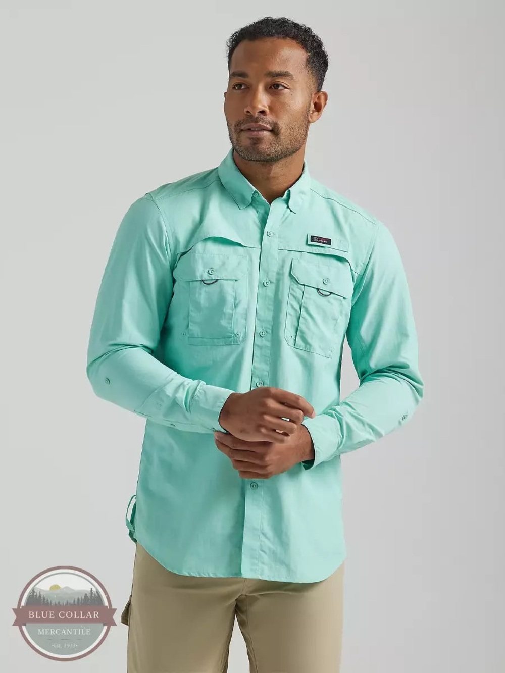 Columbia Men's Mint Green Button-Down Outdoor Shirt